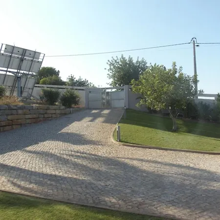 Amazing House With Private Pool ゲストハウス