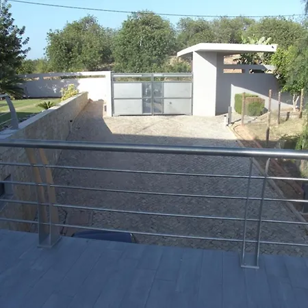 Amazing House With Private Pool ゲストハウス